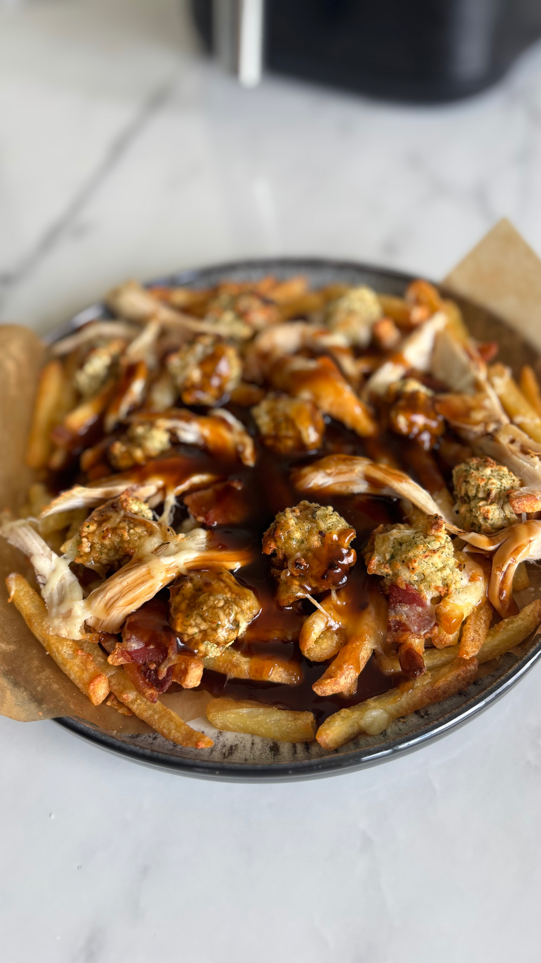 Hunter's chicken loaded fries