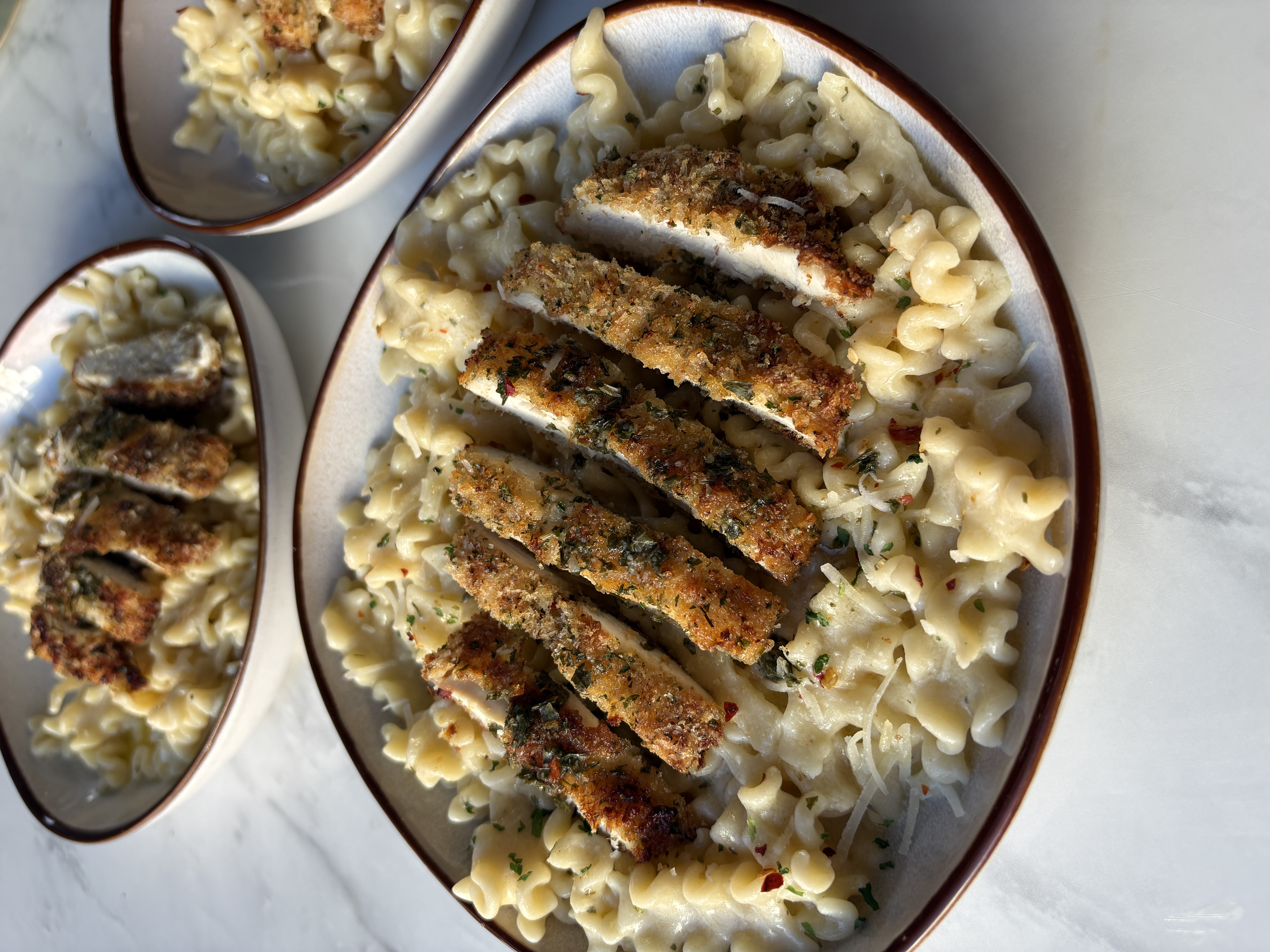 Garlic butter chicken pasta