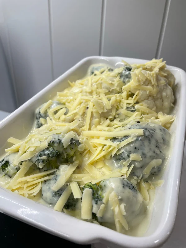 Cauliflower and broccoli cheese