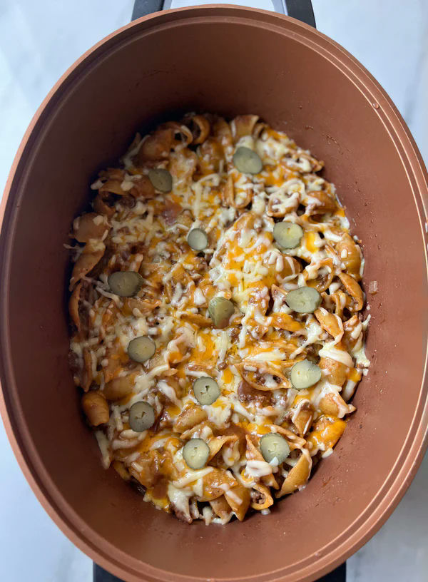 Slow cooker burger pasta