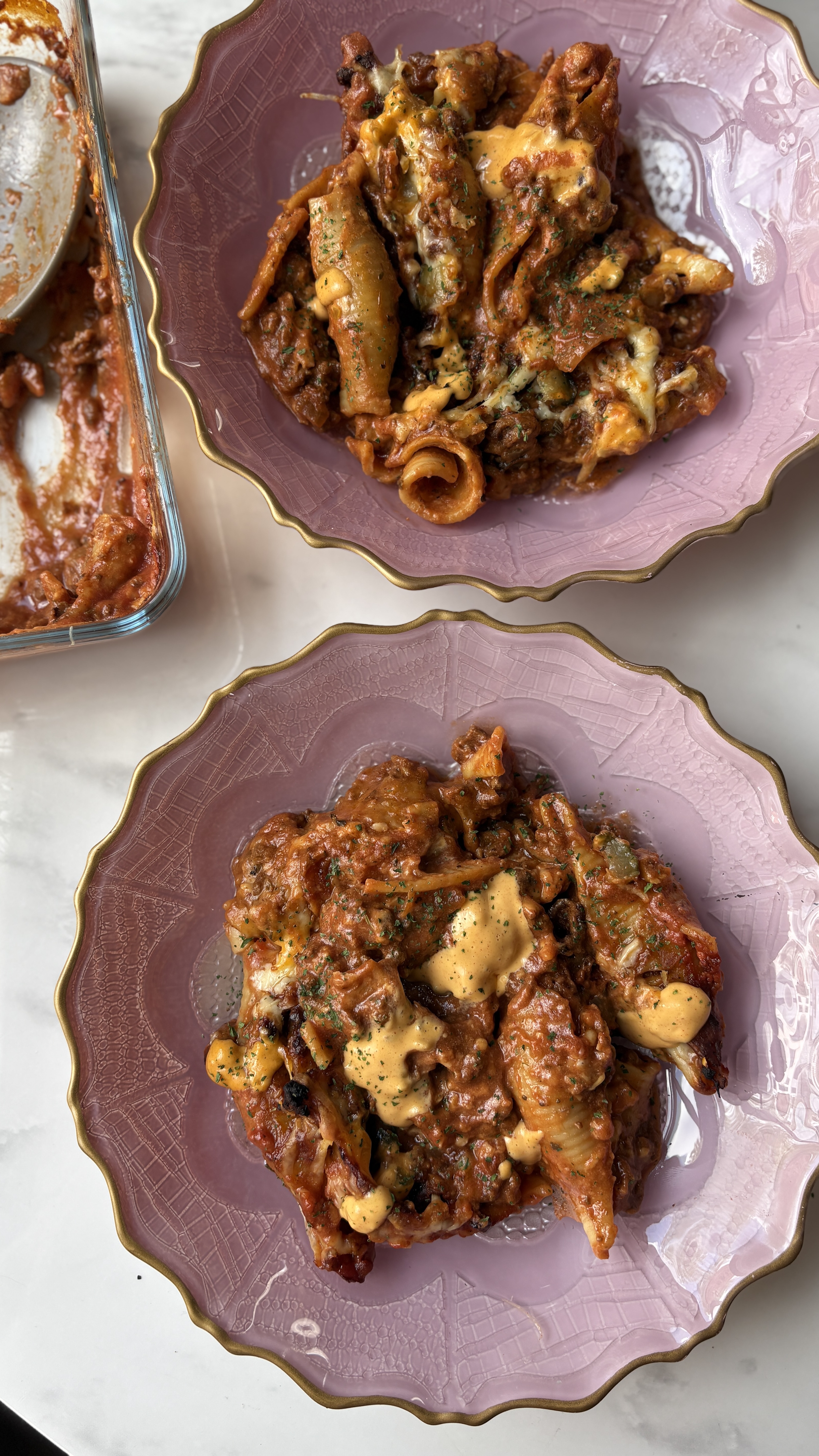 Cheeseburger stuffed shells