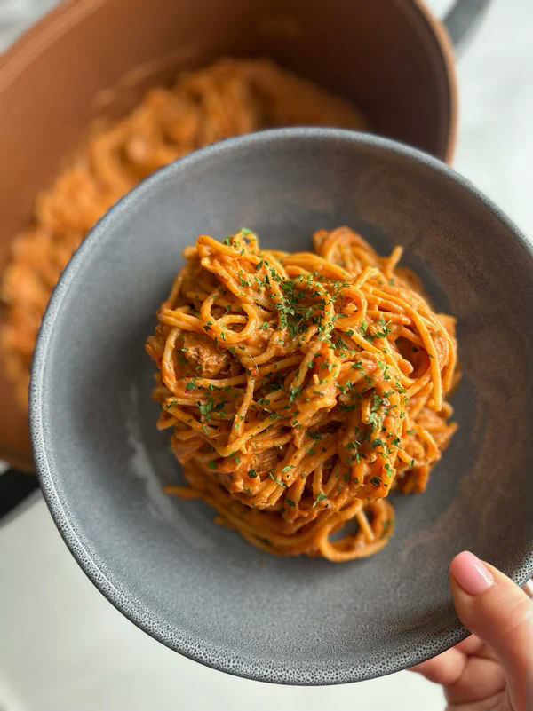 Slow cooker cajun chicken spaghetti