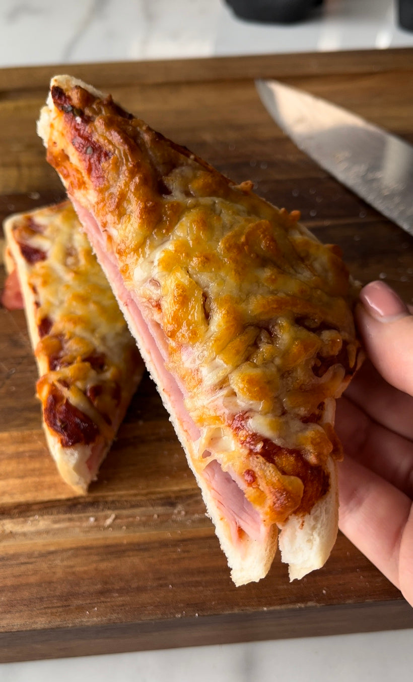 Air fryer pizza toastie