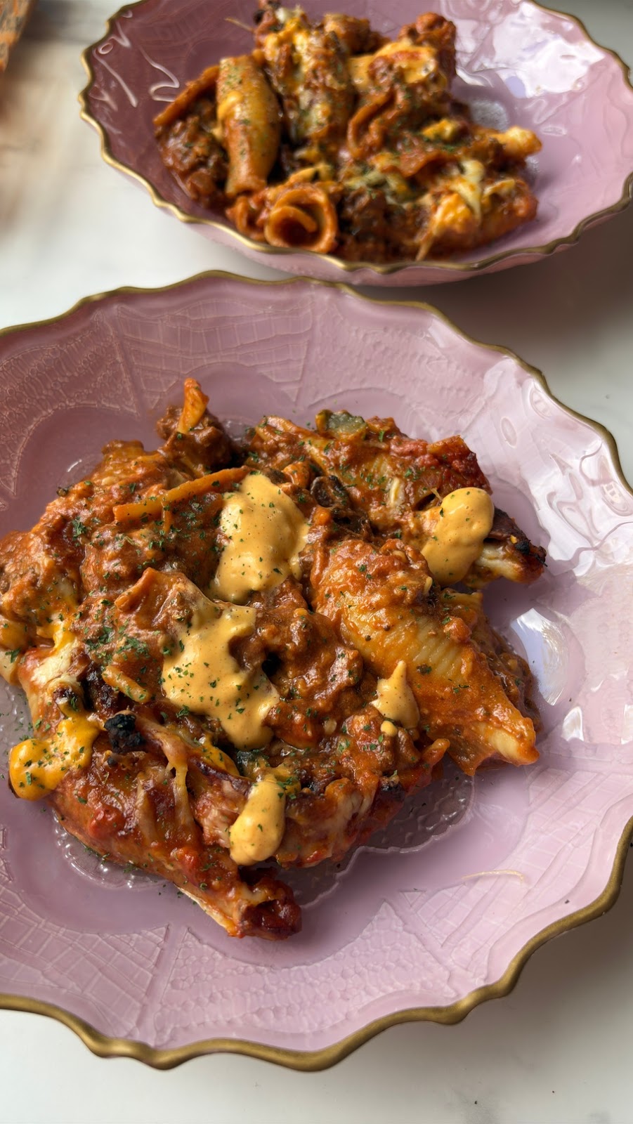 Cheeseburger stuffed shells