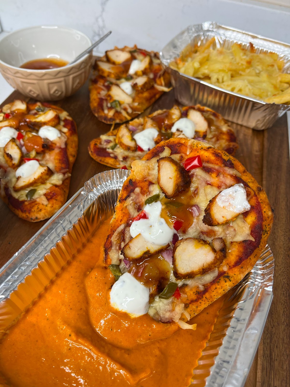 Chicken Tikka Naanza's