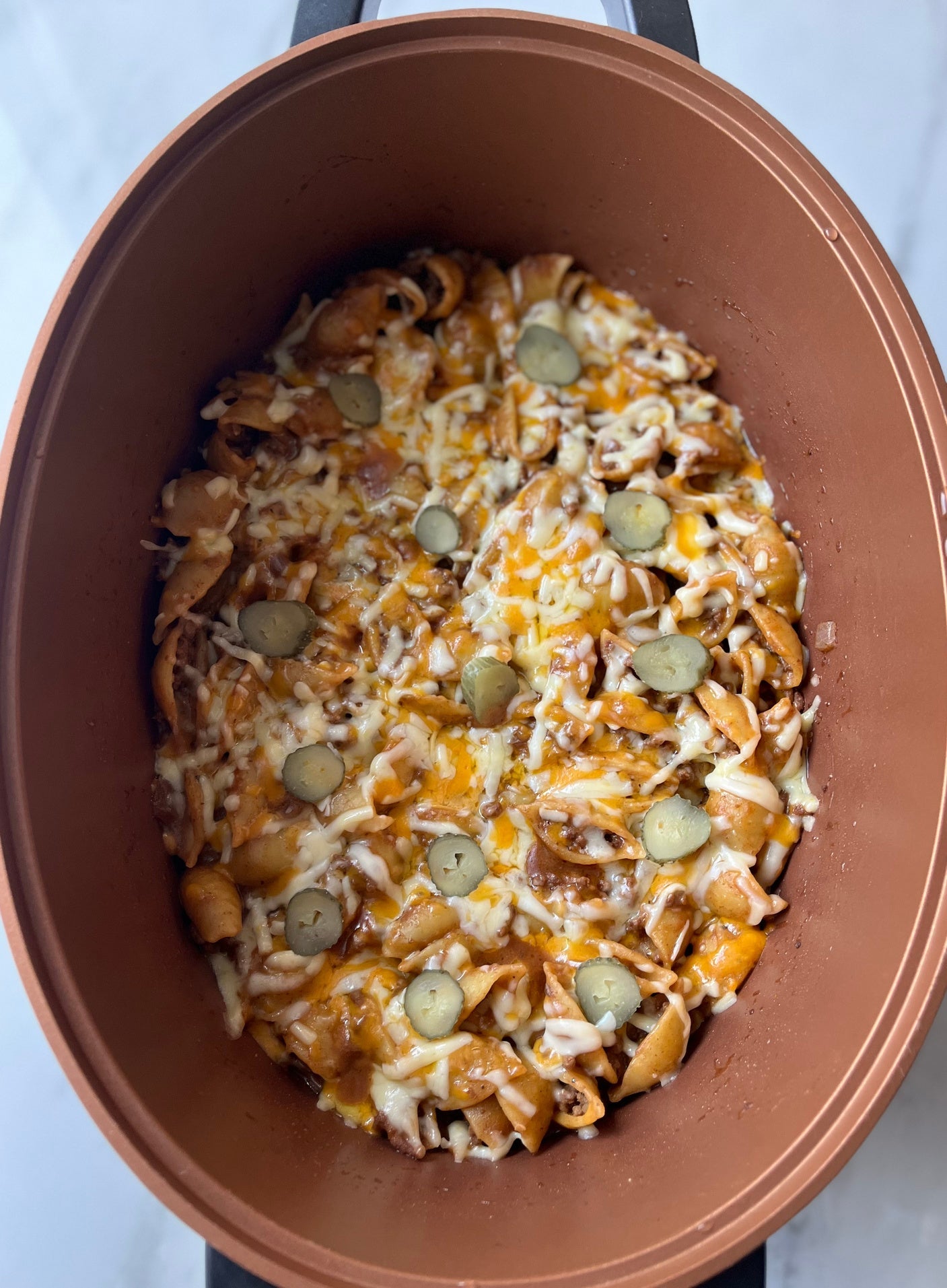 Slow cooker burger pasta