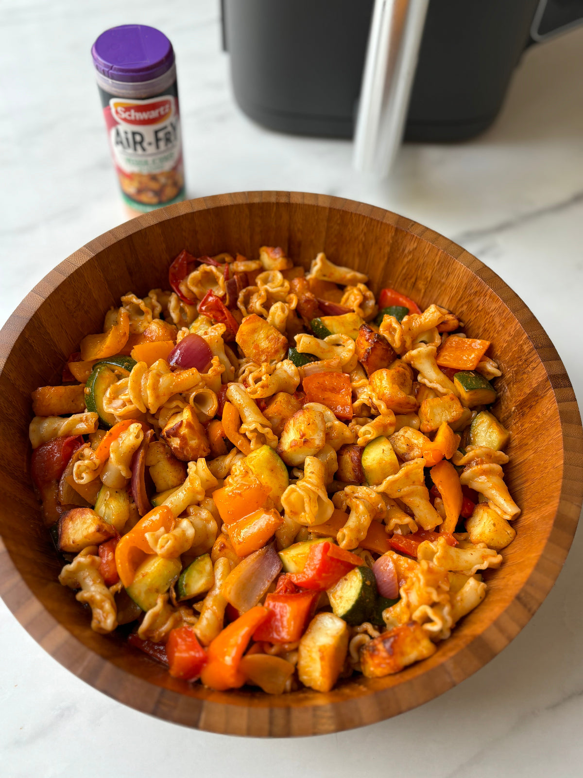Air fryer veg & halloumi pasta