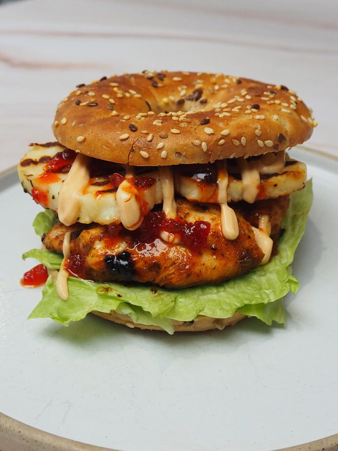 Nando's chicken & halloumi bagel