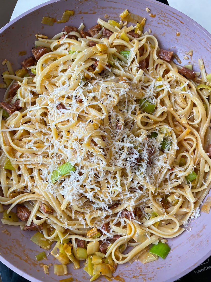 Chorizo & leek carbonara