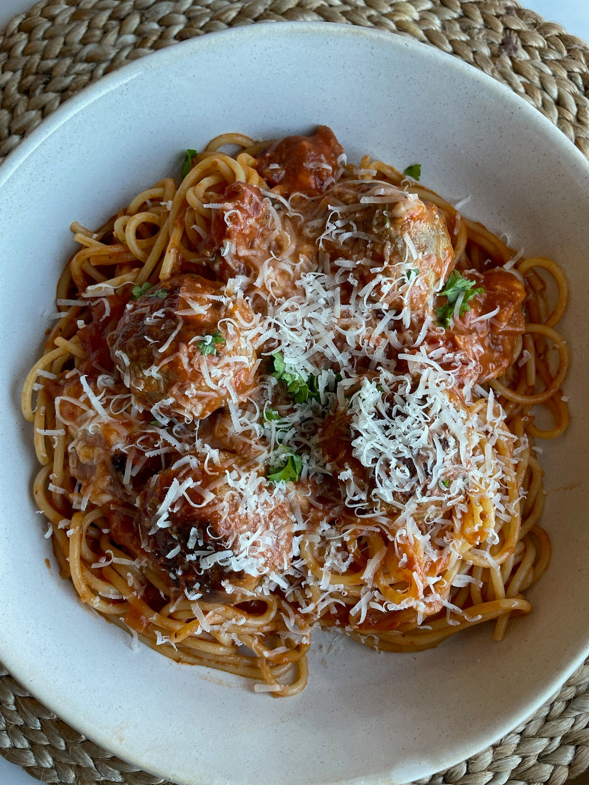Slow cooker meatballs & spaghetti