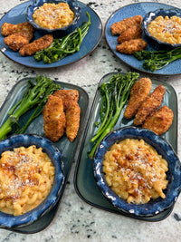 Peri mac and cheese with crispy chicken tenders