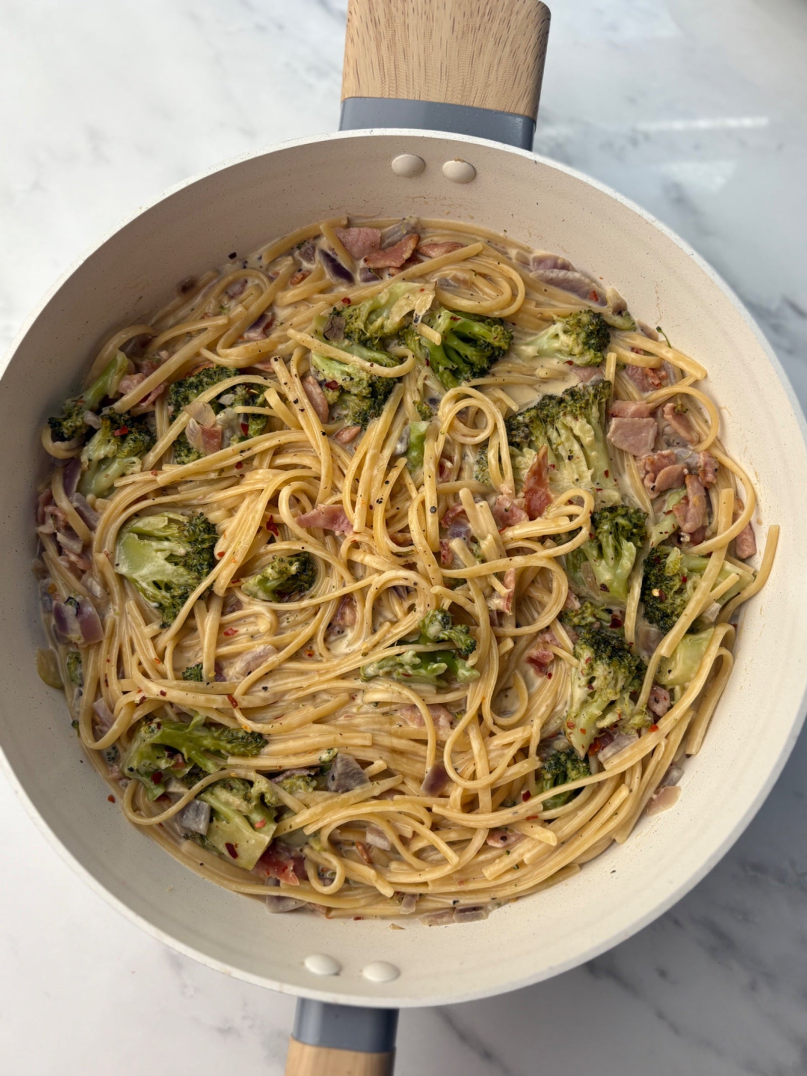 Creamy honey broccoli bacon linguine