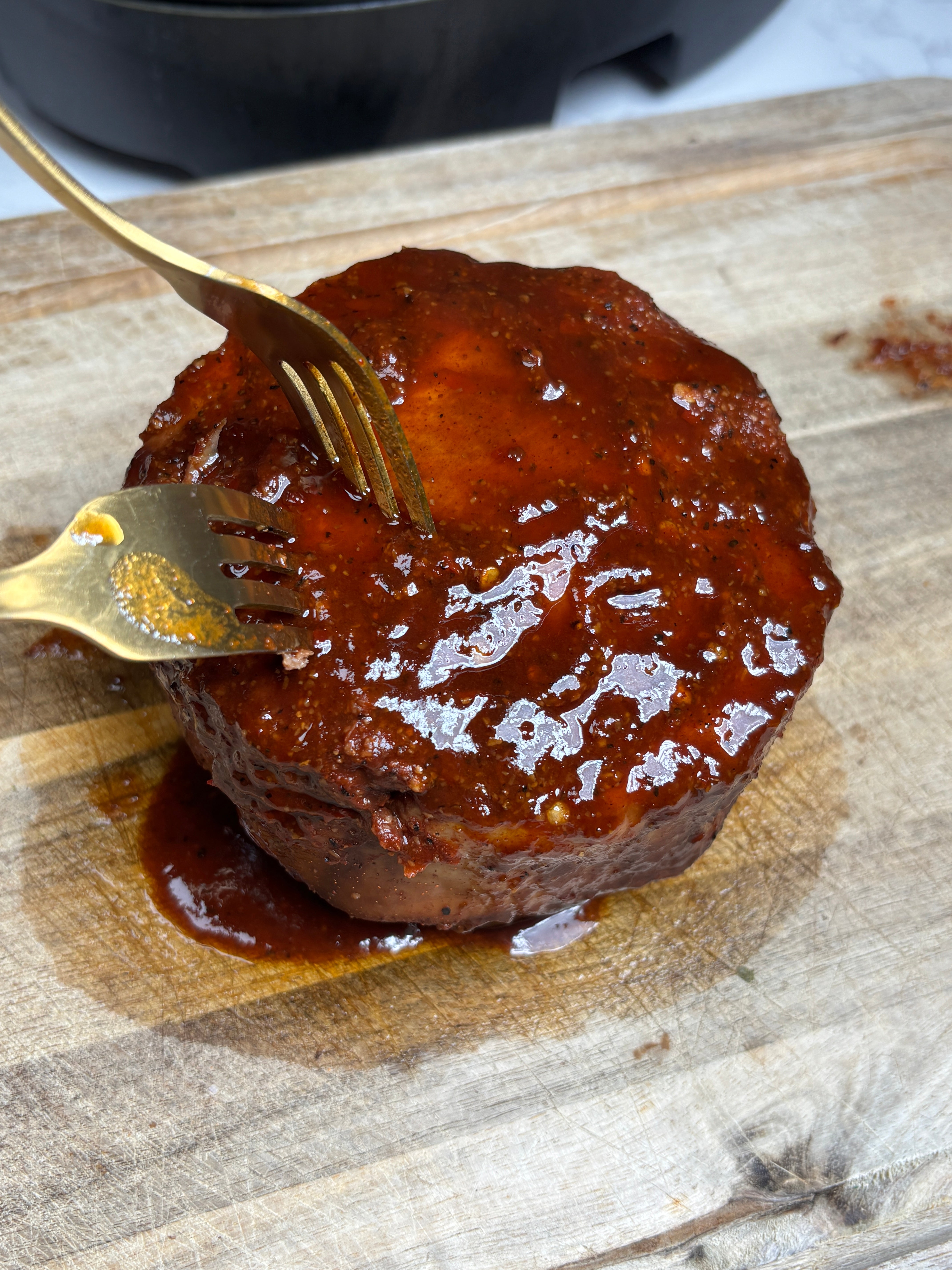 Slow cooker pulled gammon