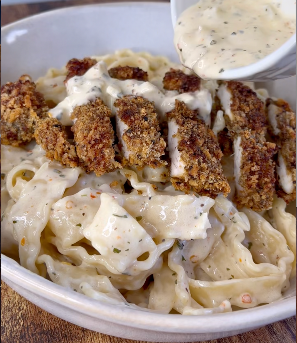 Crispy chicken alfredo