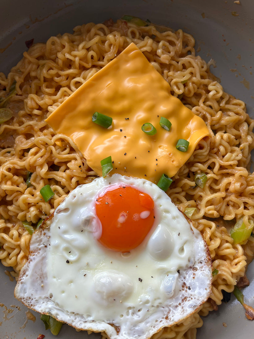 Creamy cheesy ramen