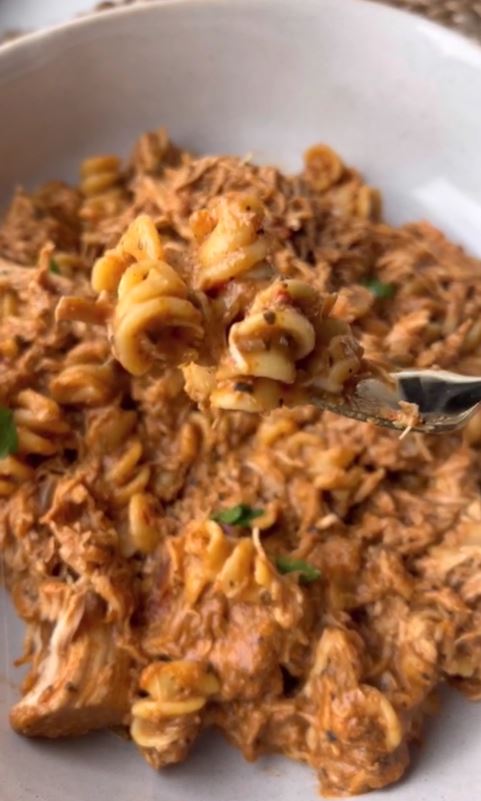 Pulled cajun chicken pasta
