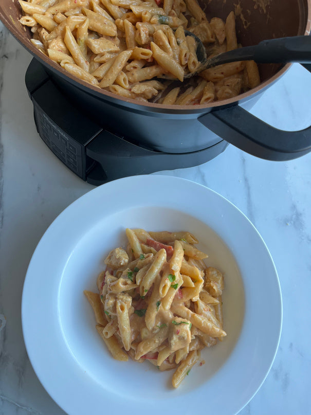 Slow cooker sweet chilli chicken pasta