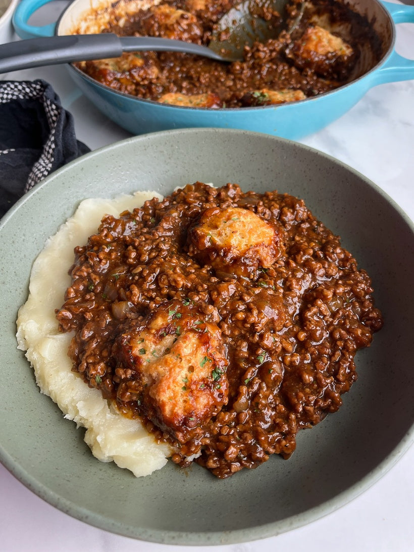 Slow cooker mince & dumplings